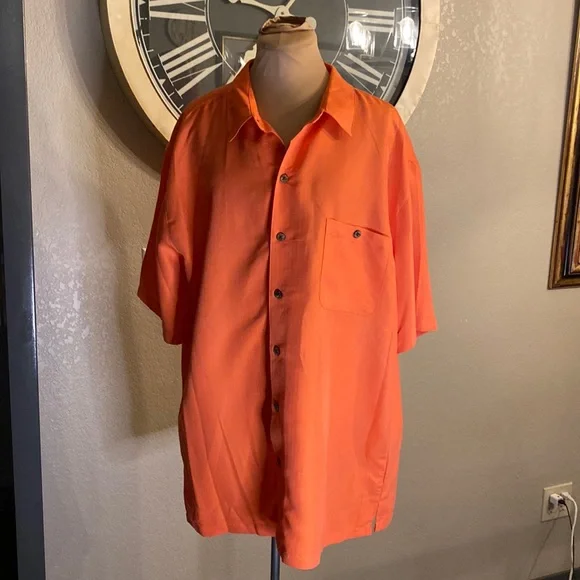 NWOT Island republic, men’s button-down shirt. - Picture 2 of 5